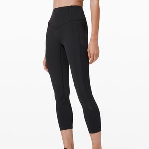 Lululemon All The Right Places *crop*